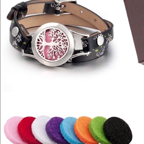 TREE OF LIFE Oil Diffuser locket leather bracelet - Picture 6 of 8